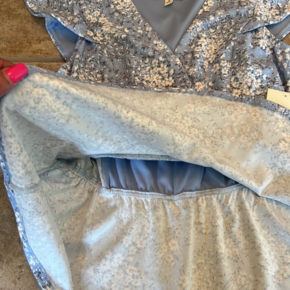 Meraki Top - Picture 7 of 10